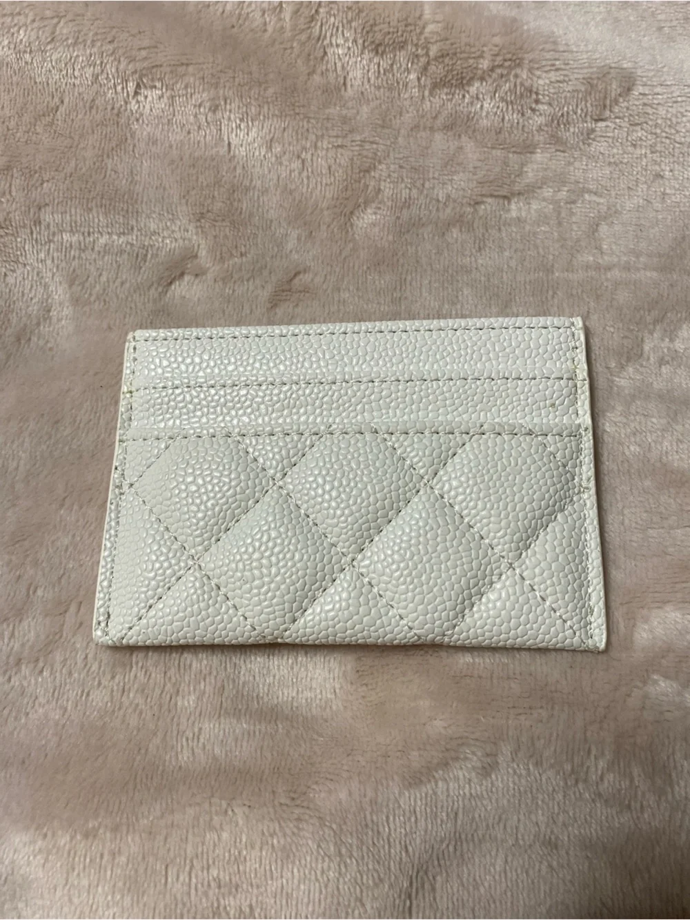 ChaneI Cardholder White with Gold-Tone Hardware NEW !!